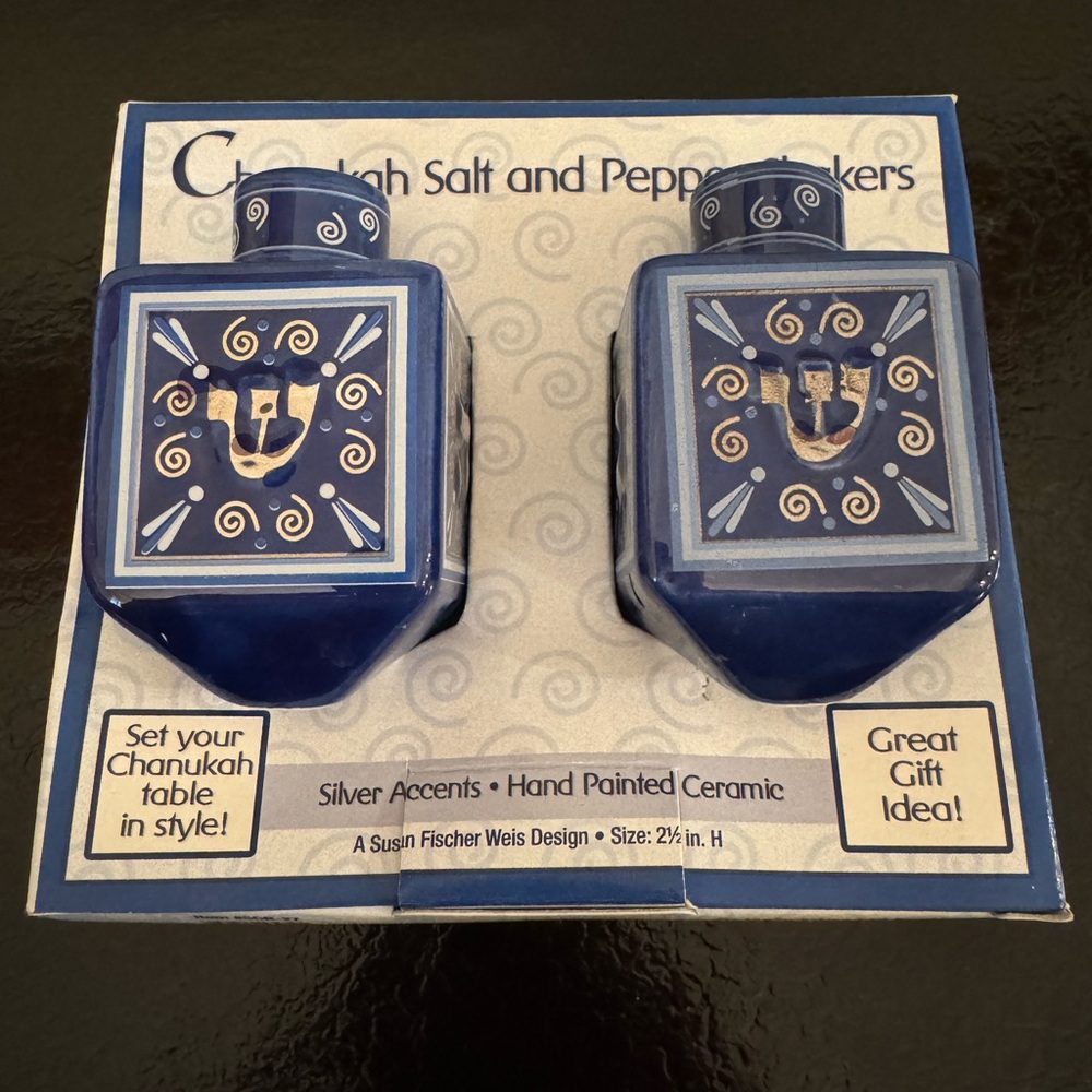 Chanukah Dreidel Salt and Pepper Shakers NIB